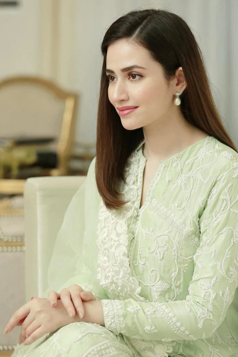 BAREEZE - 3PC LAWN EMBROIDERED CL-S03