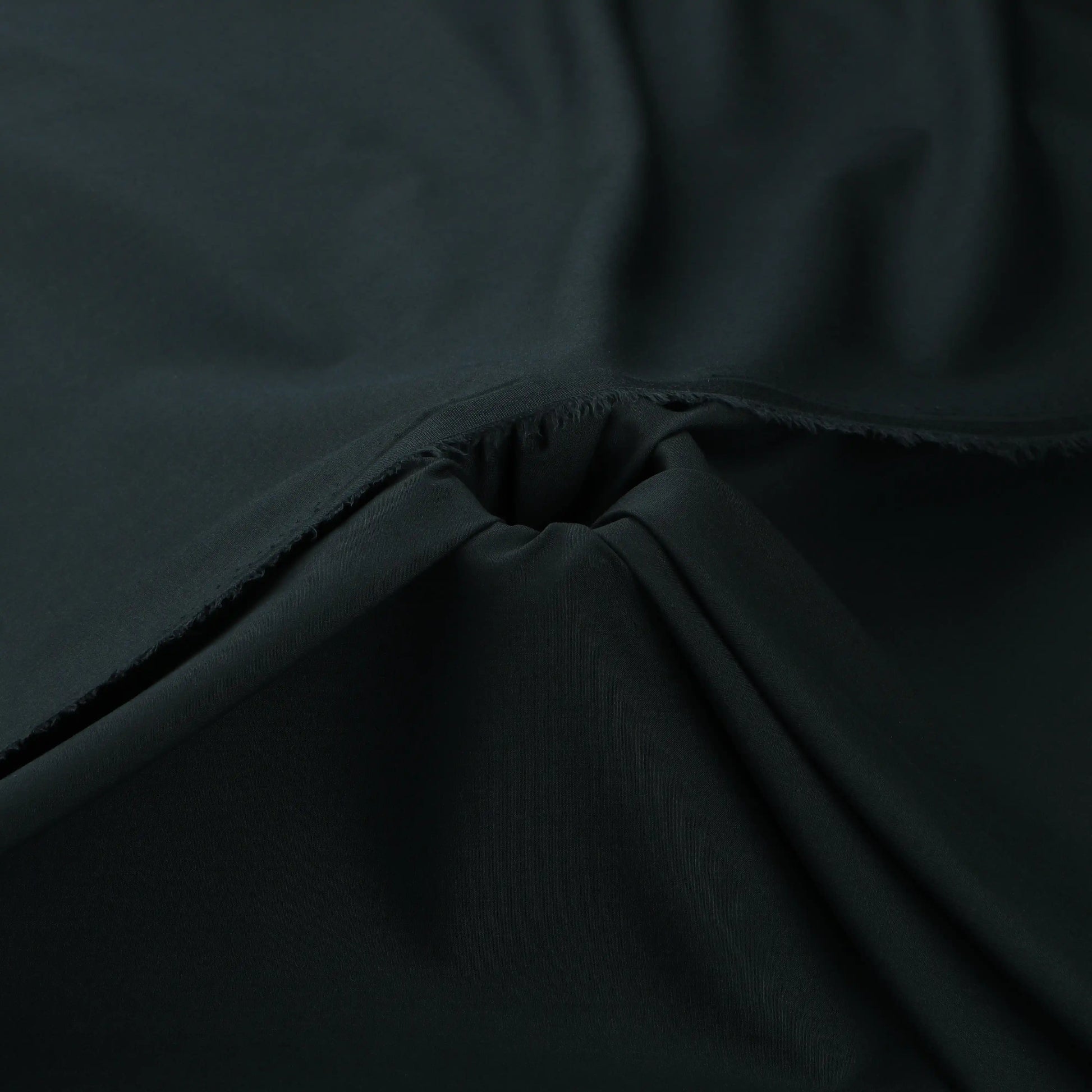  Imperial Elegance – Dark Green