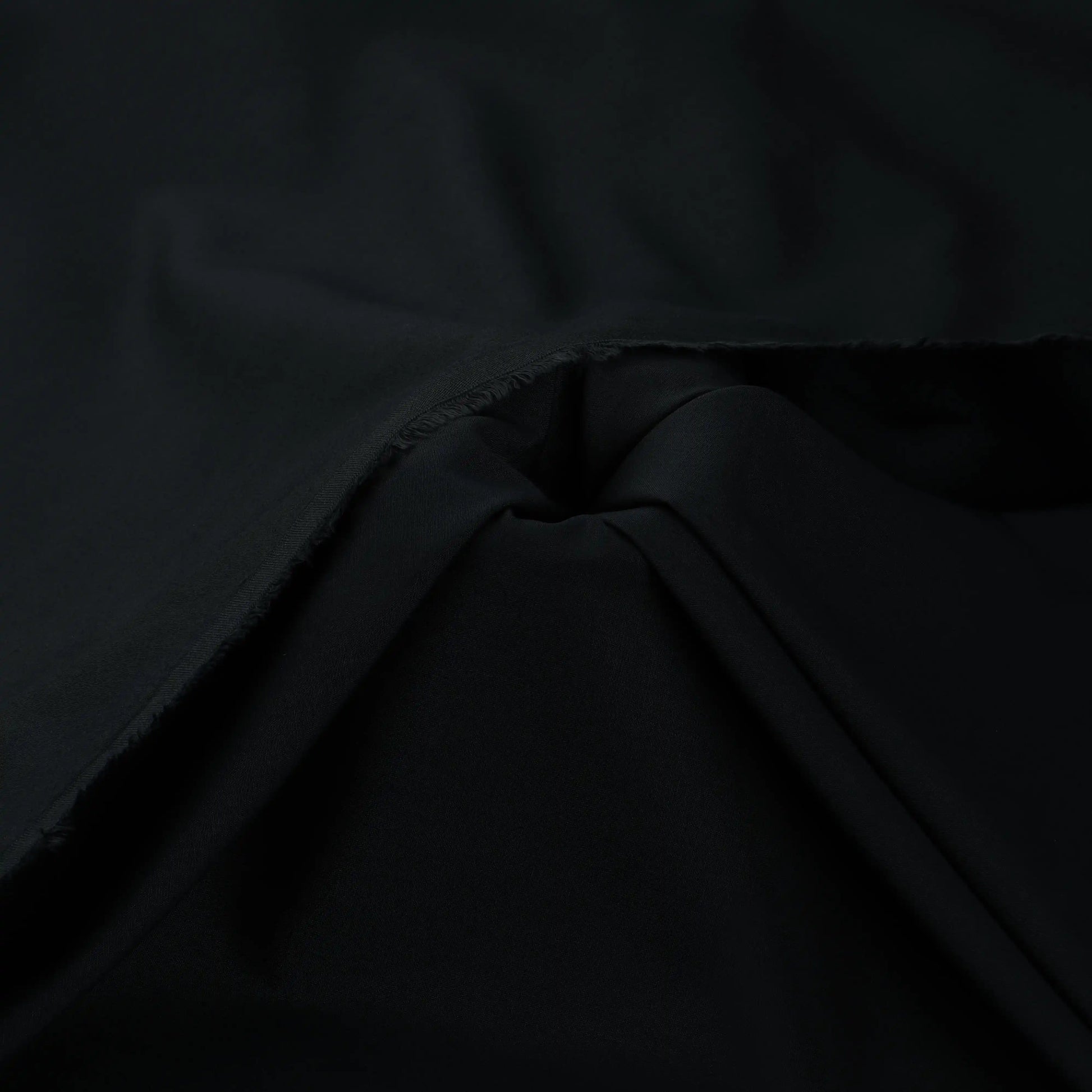  Midnight Noir – Jet Black