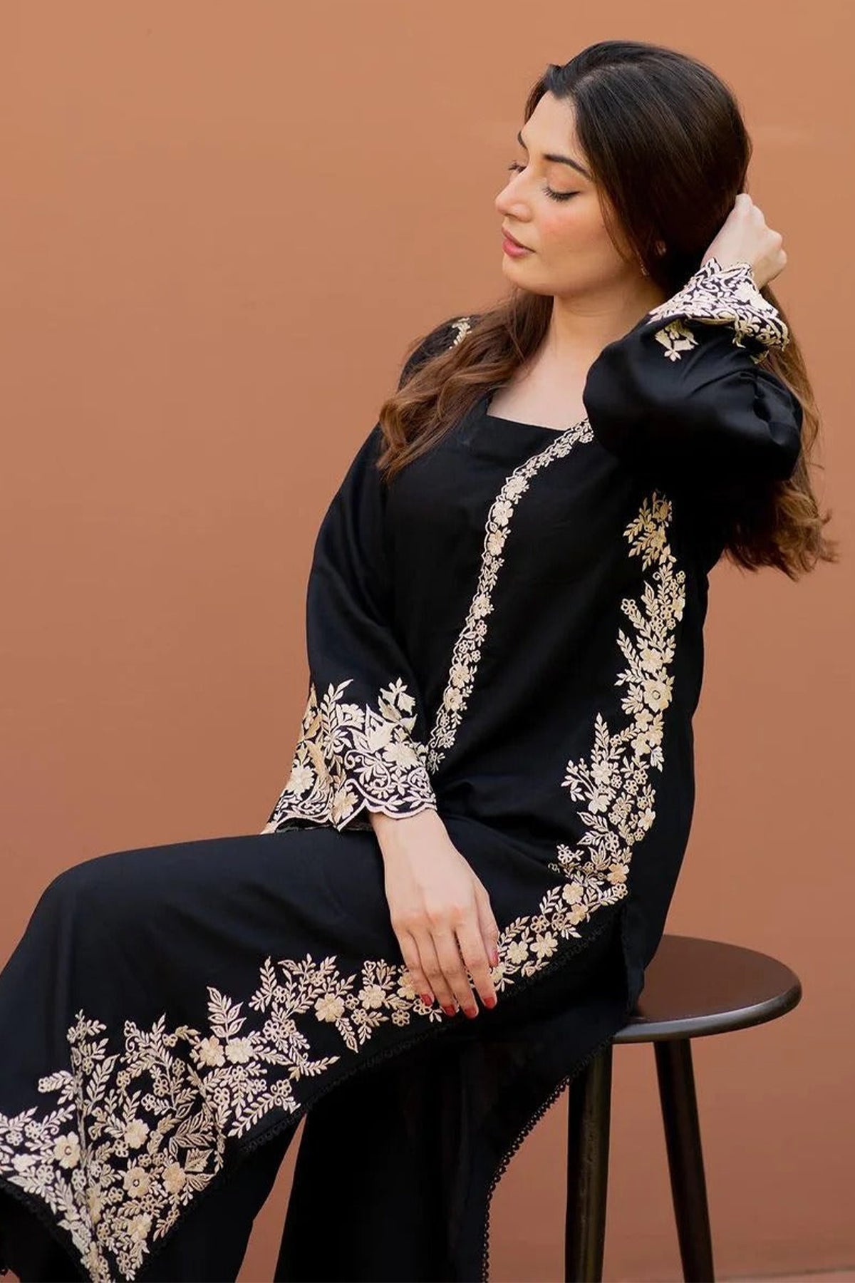 MARIA B - 2PC Dhanak EMBROIDERED CL-W93